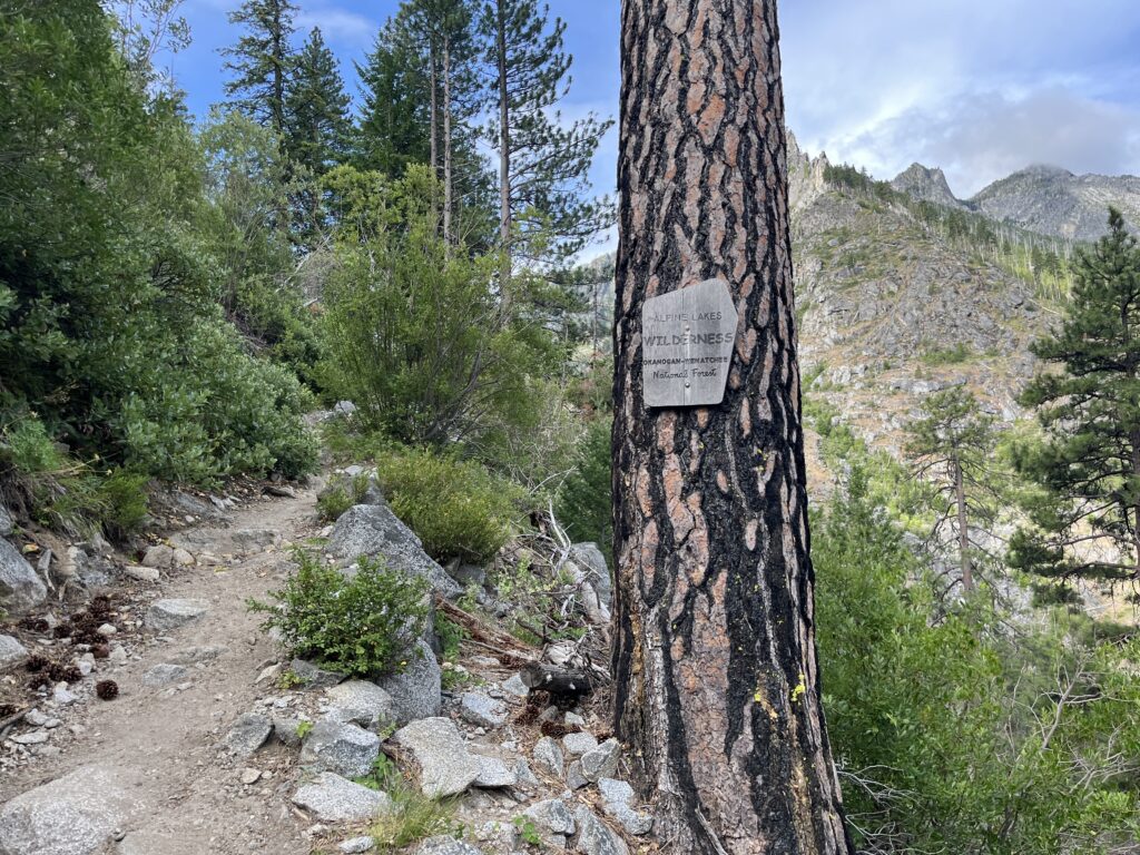 Sign for the Alpine Lakes Wilderness Boundary