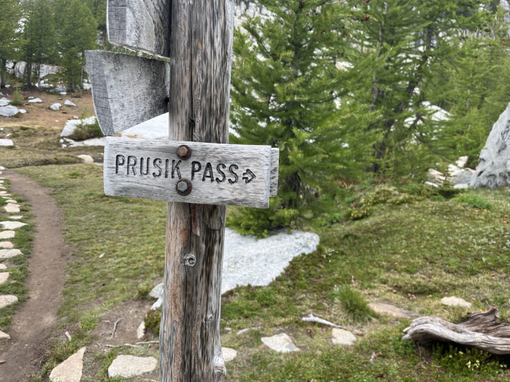 Trail sign in the Enchantments pointed towards Prussik Pass