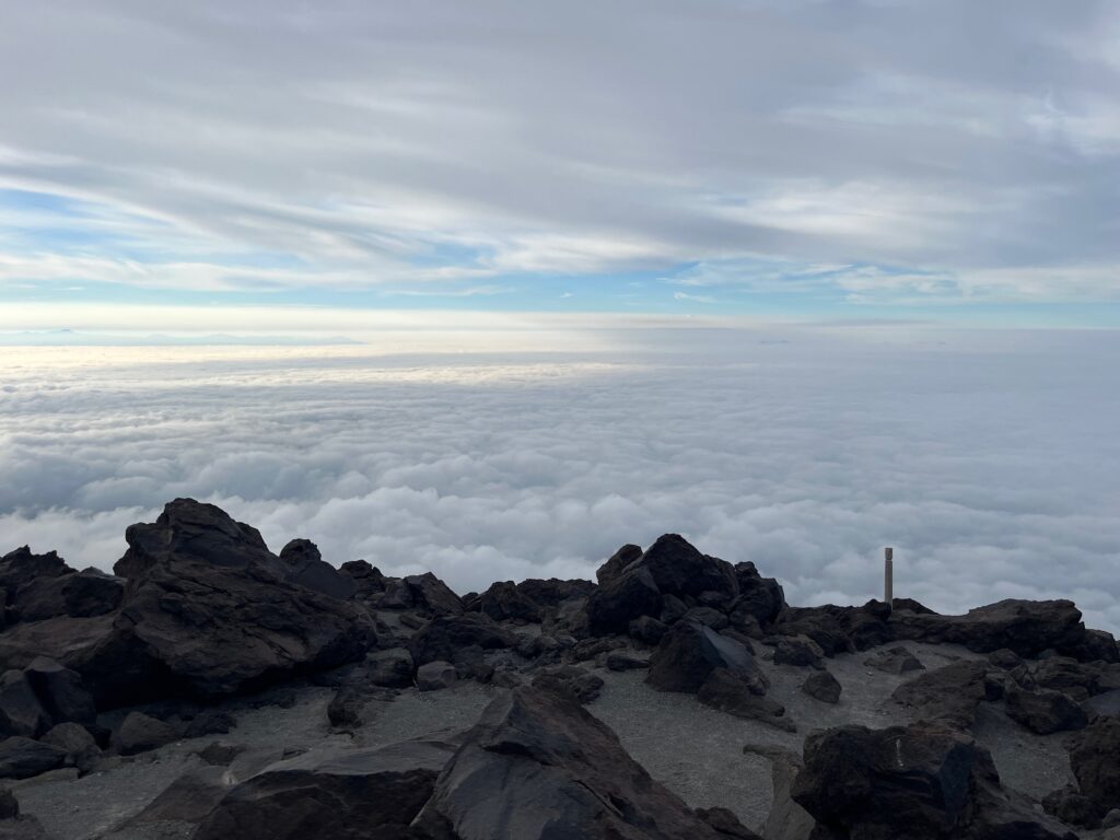View from Mount St. Helens with the view from above the clouds